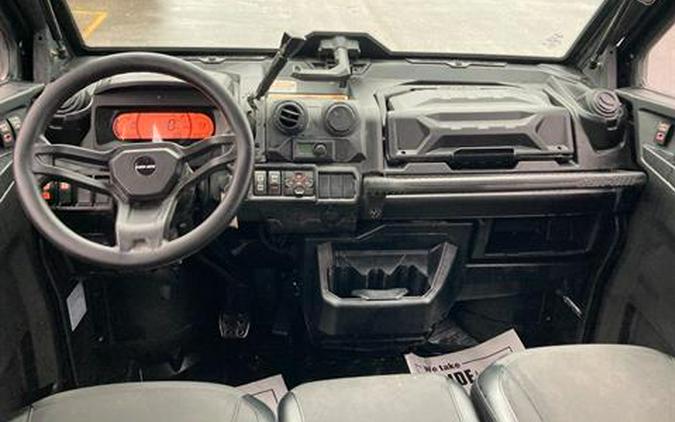 2025 Can-Am Defender MAX Lone Star CAB