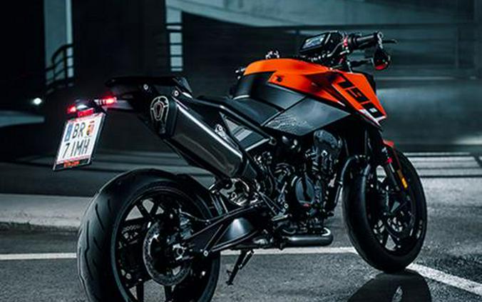 2027 KTM 790 Duke