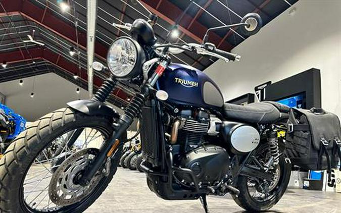 2022 Triumph Street Scrambler Gold Line