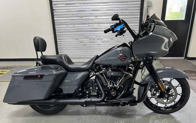 2022 Harley-Davidson Road Glide ST Review [12 Fast Facts]