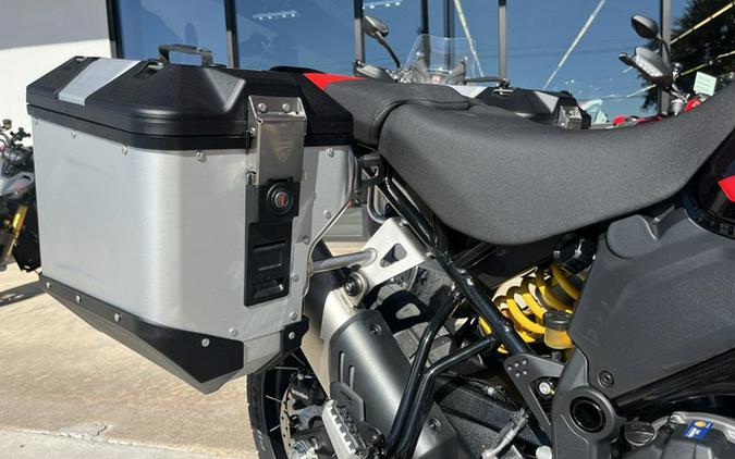 2025 Ducati DesertX Discovery