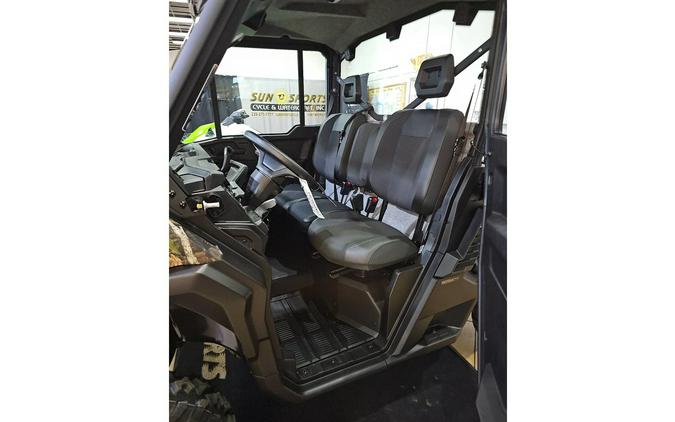 2026 Can-Am SSV DEF XTCAB 65 HD11 CA HB 26 XT CAB HD11