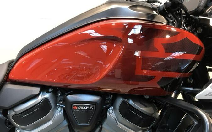 2024 Harley-Davidson Pan America™ 1250 Special Red Rock / Birch White RA1250S