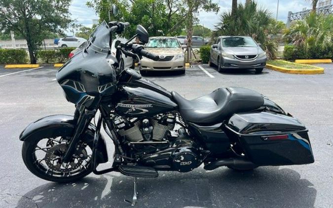 2019 Harley-Davidson FLHXS - Street Glide Special