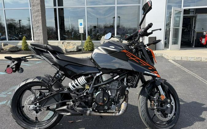 2026 KTM 250 Duke