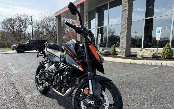 2026 KTM 250 Duke