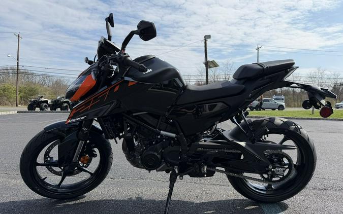2026 KTM 250 Duke
