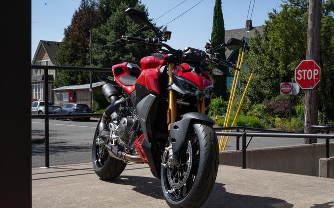 2026 Ducati Streetfighter V2 S