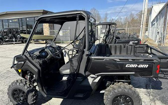 2025 Can-Am Defender XT HD10