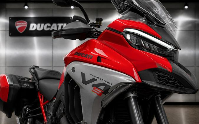 2026 DUCATI MULTISTRADA V4S TRAVEL AND RADAR