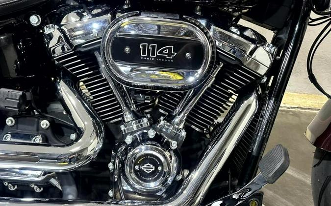 2022 Harley-Davidson® Fat Boy® 114 MDNT CRMSON/BLK W/PS