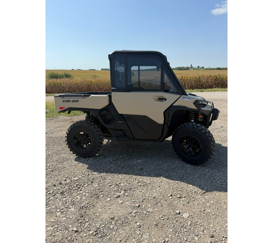 2026 Can-Am Defender Limited HD11
