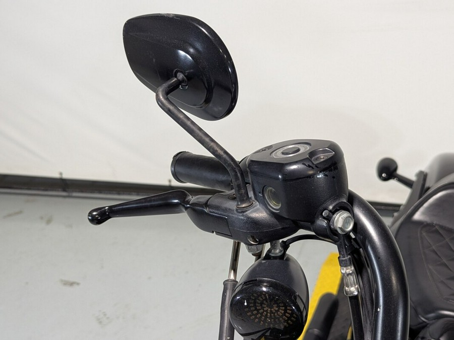 2018 Harley-Davidson® Iron 1200™ Vivid Black