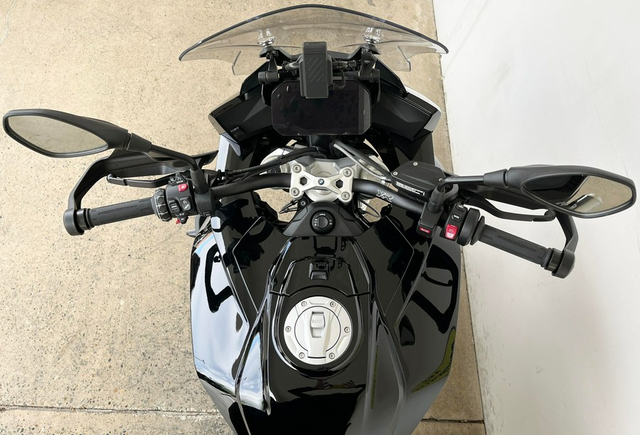 2026 BMW S 1000 XR