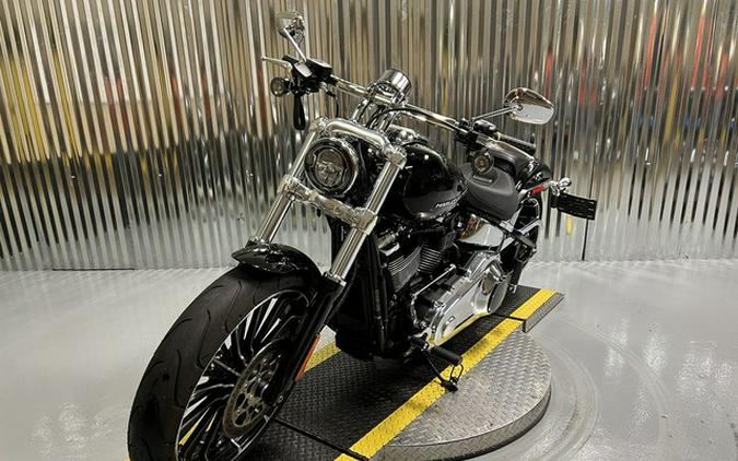 2025 Harley-Davidson FXBR - Breakout