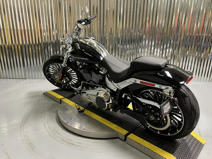 2025 Harley-Davidson FXBR - Breakout