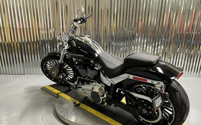 2025 Harley-Davidson FXBR - Breakout
