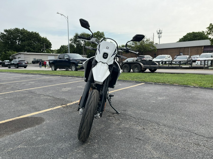 2025 SUZUKI DR Z4SM
