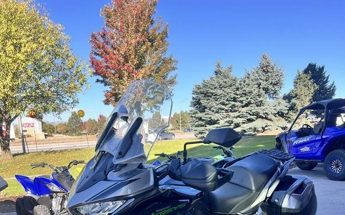 2022 Kawasaki Versys® 1000 SE LT+