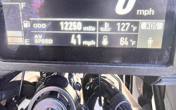 2022 Kawasaki Versys® 1000 SE LT+