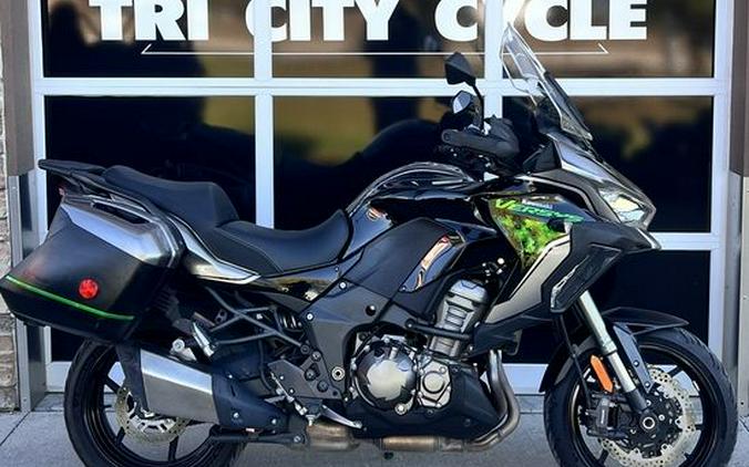 2022 Kawasaki Versys® 1000 SE LT+