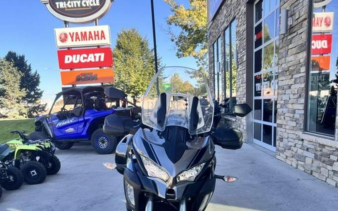 2022 Kawasaki Versys® 1000 SE LT+