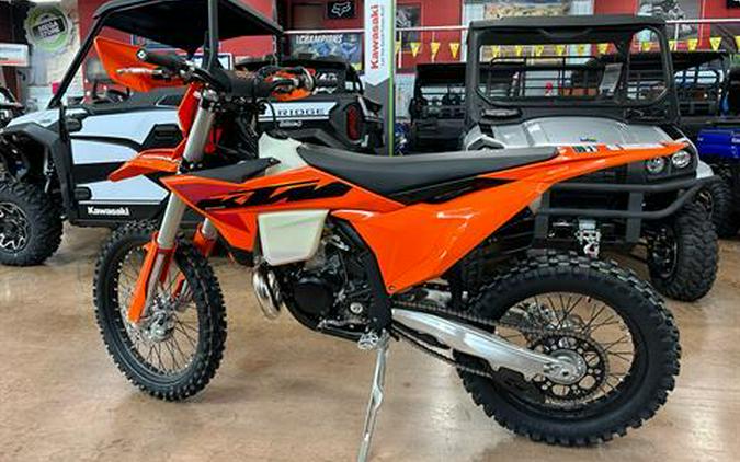 2025 KTM 300 XC