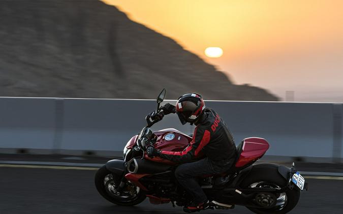 2025 Ducati Diavel V4