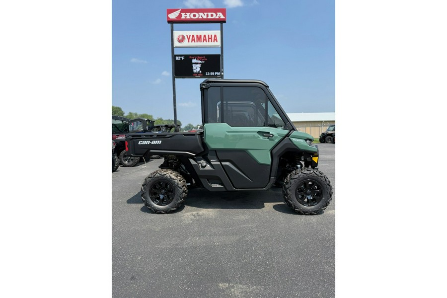 2026 Can-Am DEFENDER DPS CAB HD9