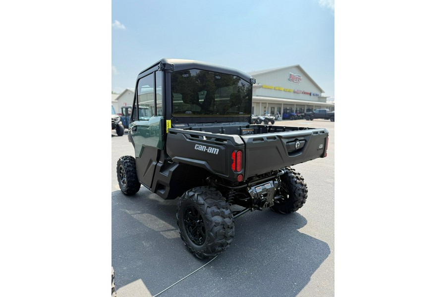 2026 Can-Am DEFENDER DPS CAB HD9