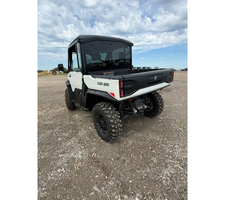 2026 Can-Am Defender Limited HD11