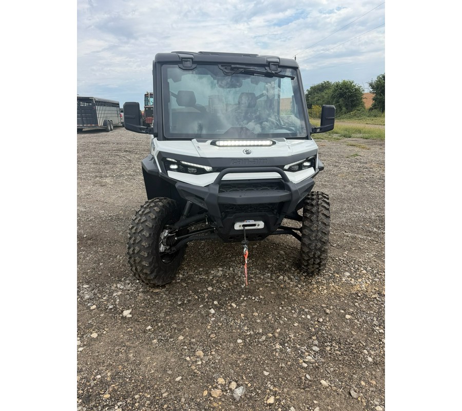 2026 Can-Am Defender Limited HD11