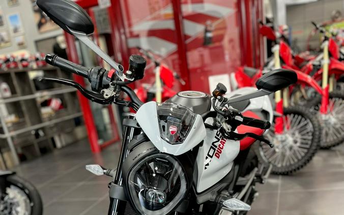 2025 Ducati Monster 937+