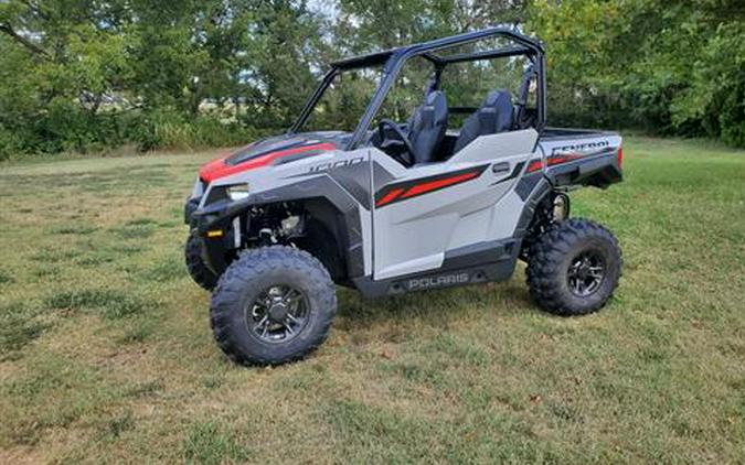 2025 Polaris General 1000 Sport