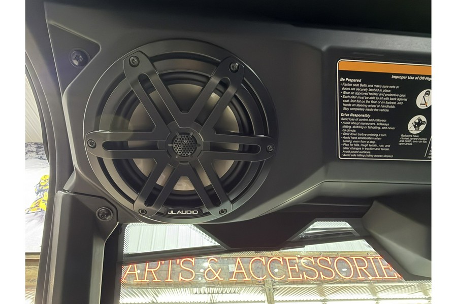 2026 Can-Am DEFENDER LIMITED HD11