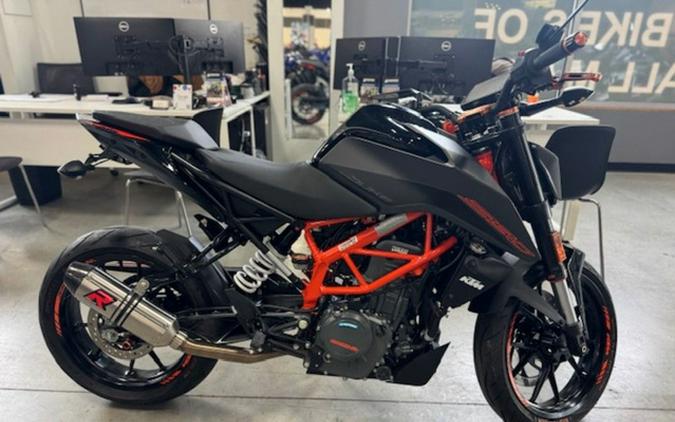 2023 KTM Duke 390
