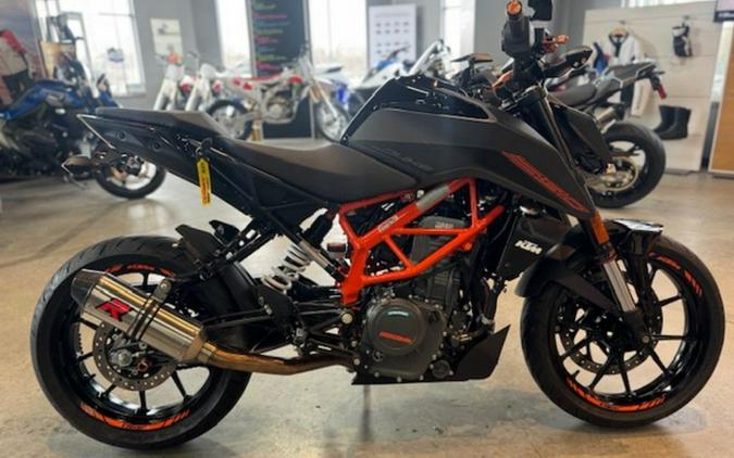 2023 KTM Duke 390