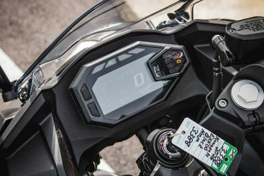 2026 Kawasaki Ninja® 500 Metallic Flat Spark Black