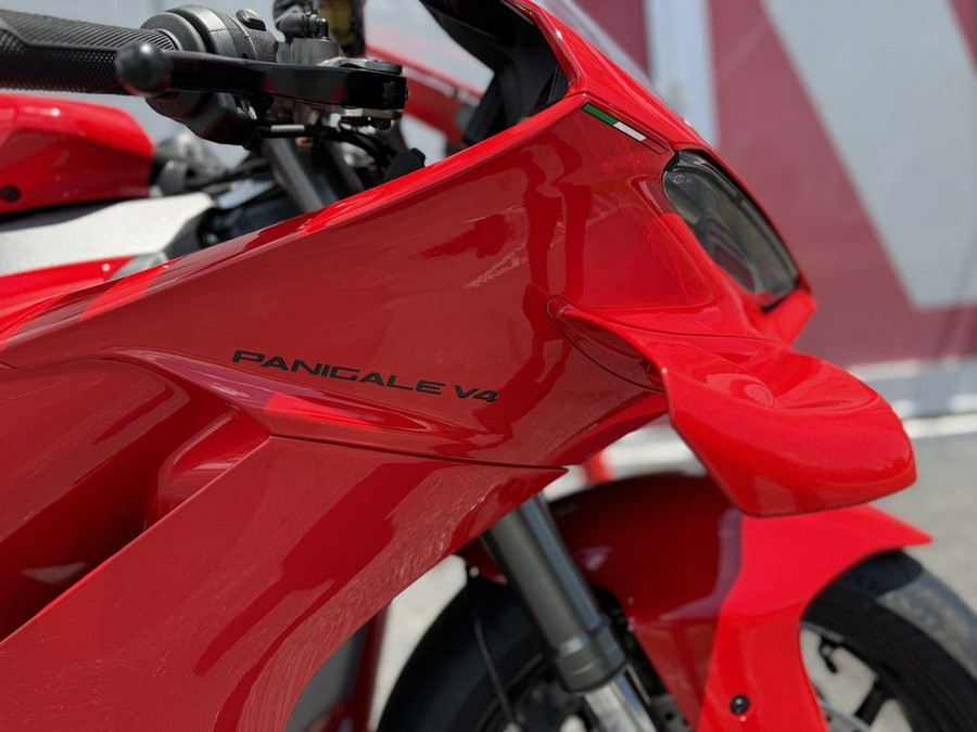 2026 Ducati Panigale V4 Ducati Red