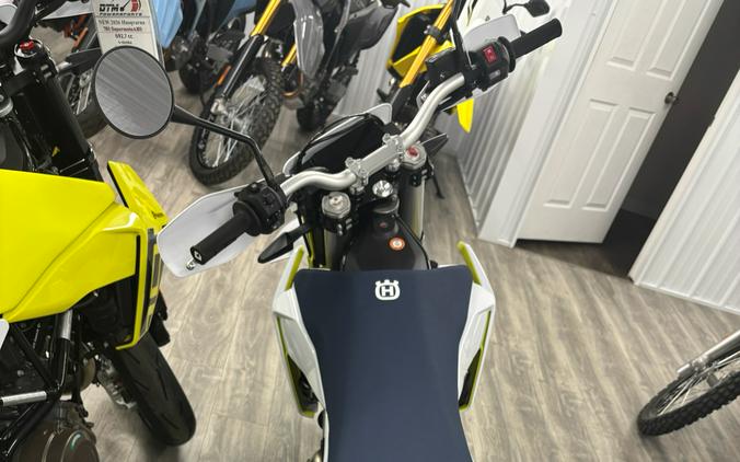 2027 Husqvarna Enduro 701