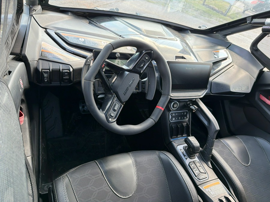2024 Can-Am Maverick R X