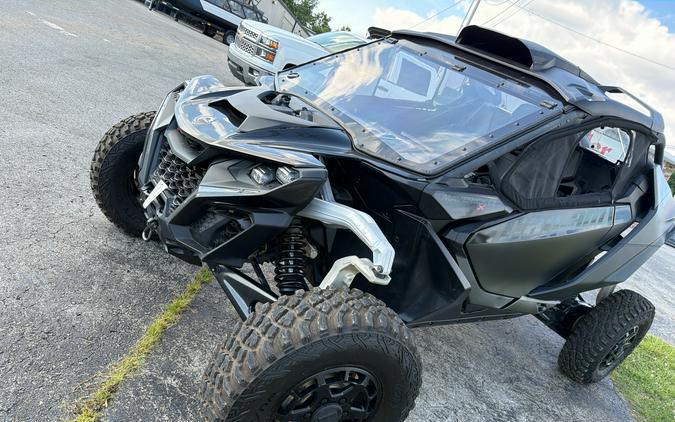 2024 Can-Am Maverick R X