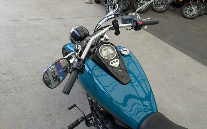 2022 Kawasaki Vulcan 900 Custom