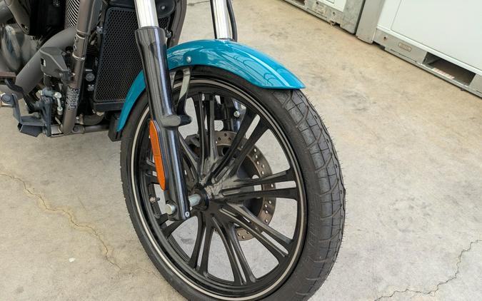 2022 Kawasaki Vulcan 900 Custom
