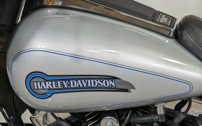 2006 Harley-Davidson Electra Glide® Classic Silver