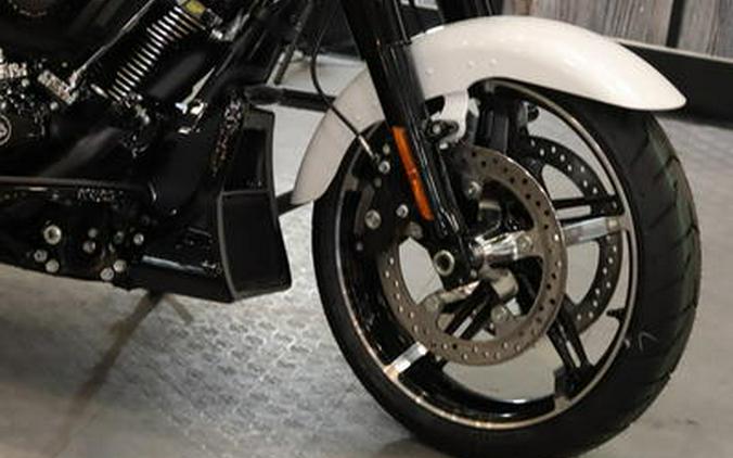 2024 Harley-Davidson® FLHX - Street Glide®