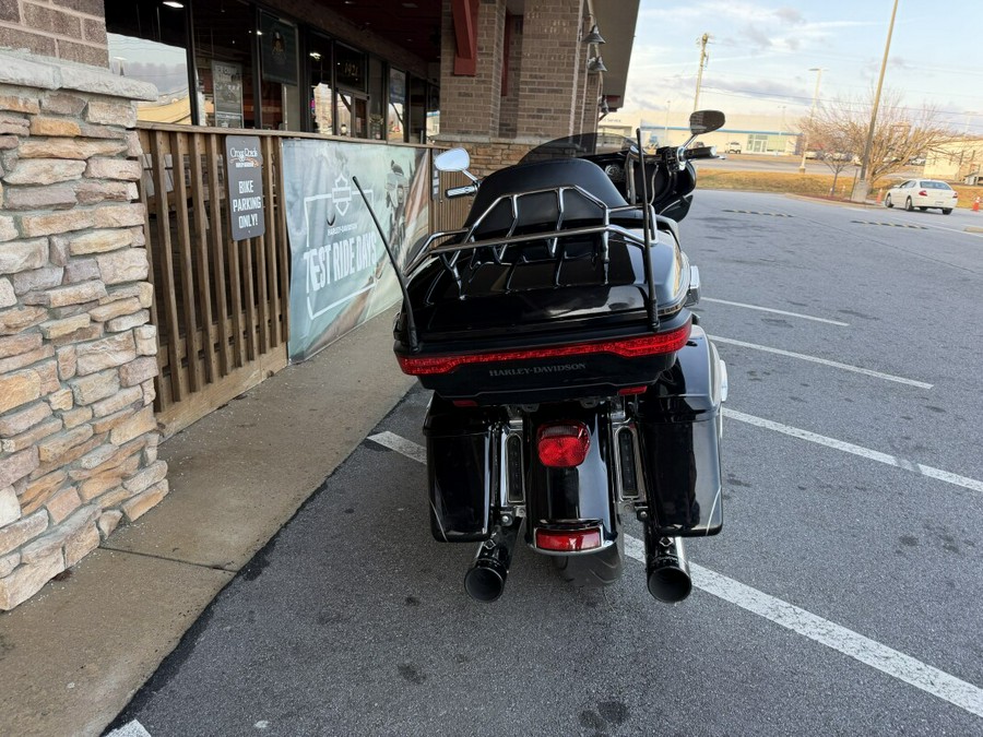 2015 Harley-Davidson® Ultra Limited Low Vivid Black