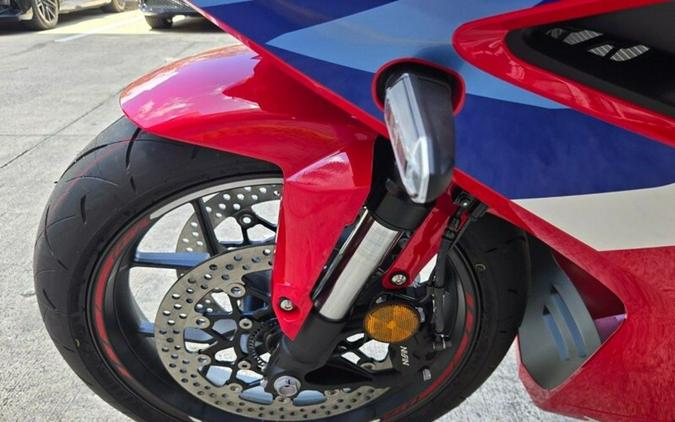 2026 Honda CBR650R E-Clutch