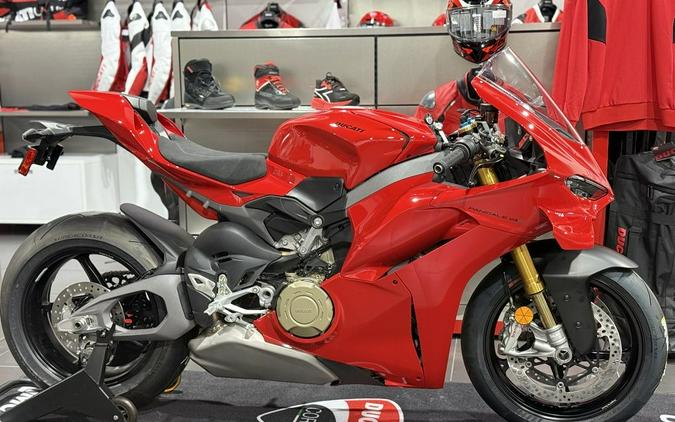 2025 Ducati Panigale V4 S