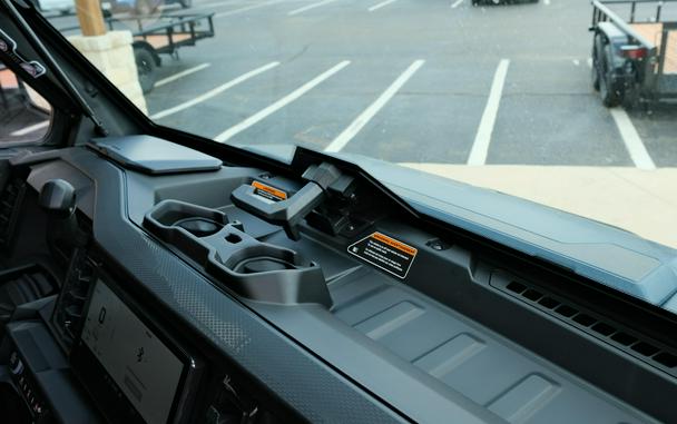 2026 CAN-AM DEFENDER MAX LIMITED CAB HD11
